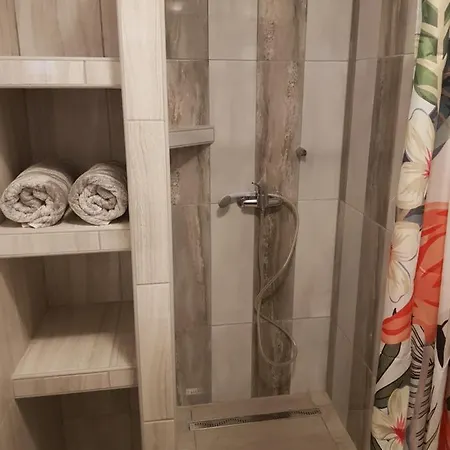 Апарт-отель Flamingo Apartmanhaz Хевиз
