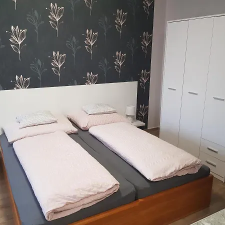 Apart-hotel Flamingó 3*