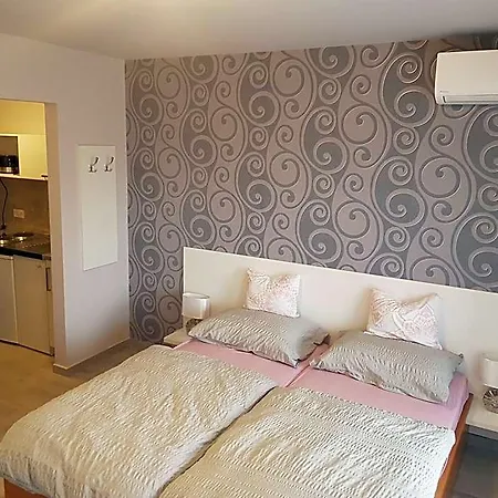 Lejlighedshotel Flamingo Apartmanhaz