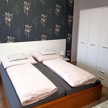 Flamingo Apartmanhaz Lejlighedshotel