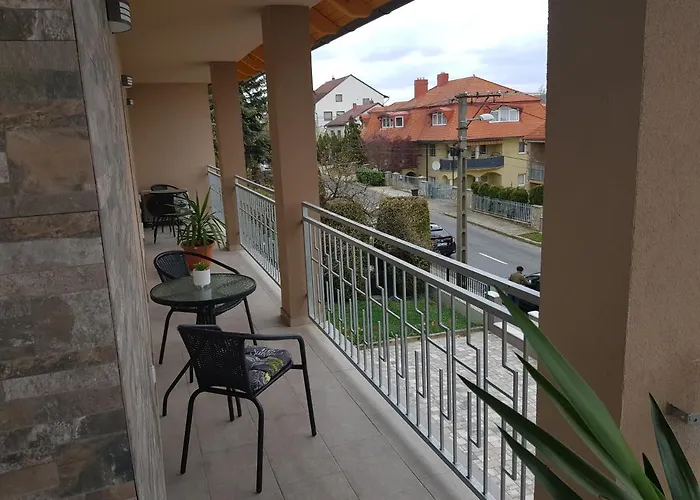 Апарт-отель Flamingo Apartmanhaz 3*